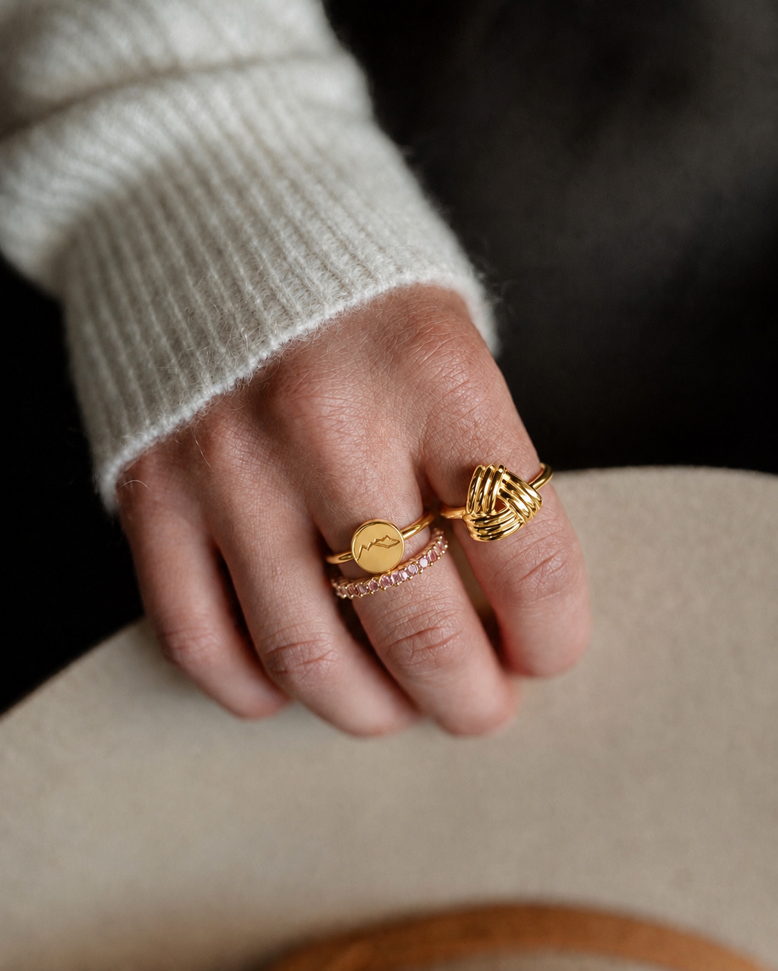 Starkeeper Wool Crest Ring Gold Plated
