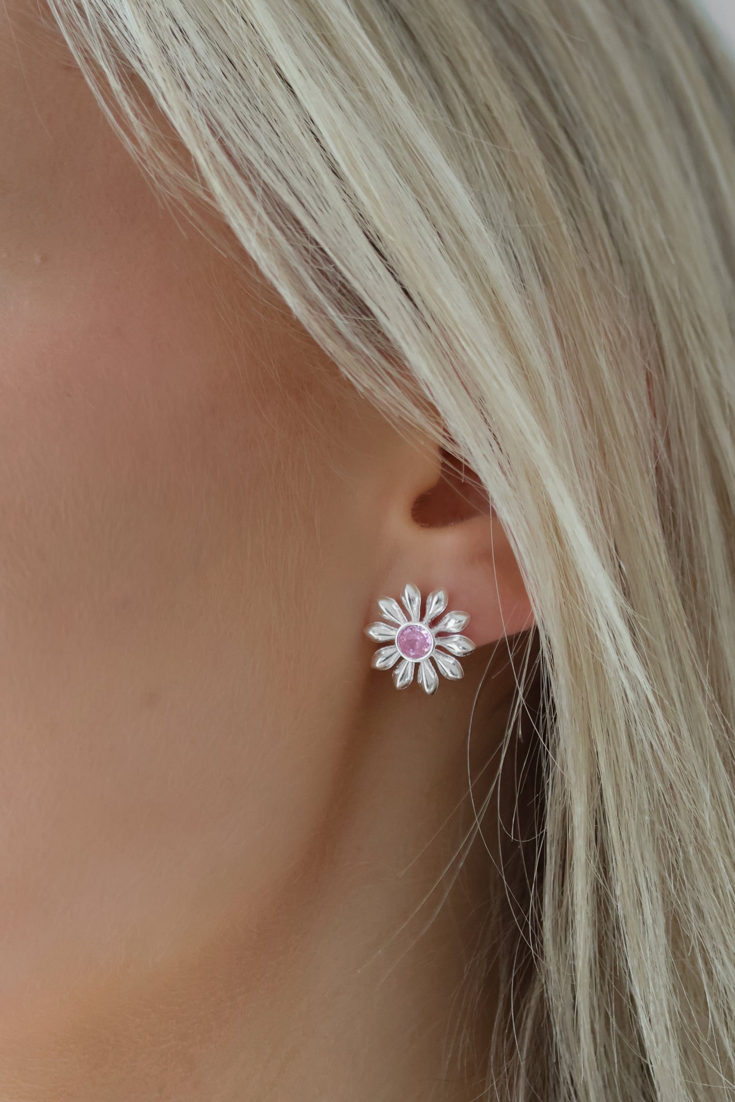 Starkeeper Daisy Studs