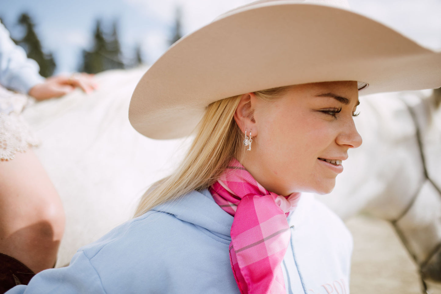 Trailblazer dainty boot Huggies