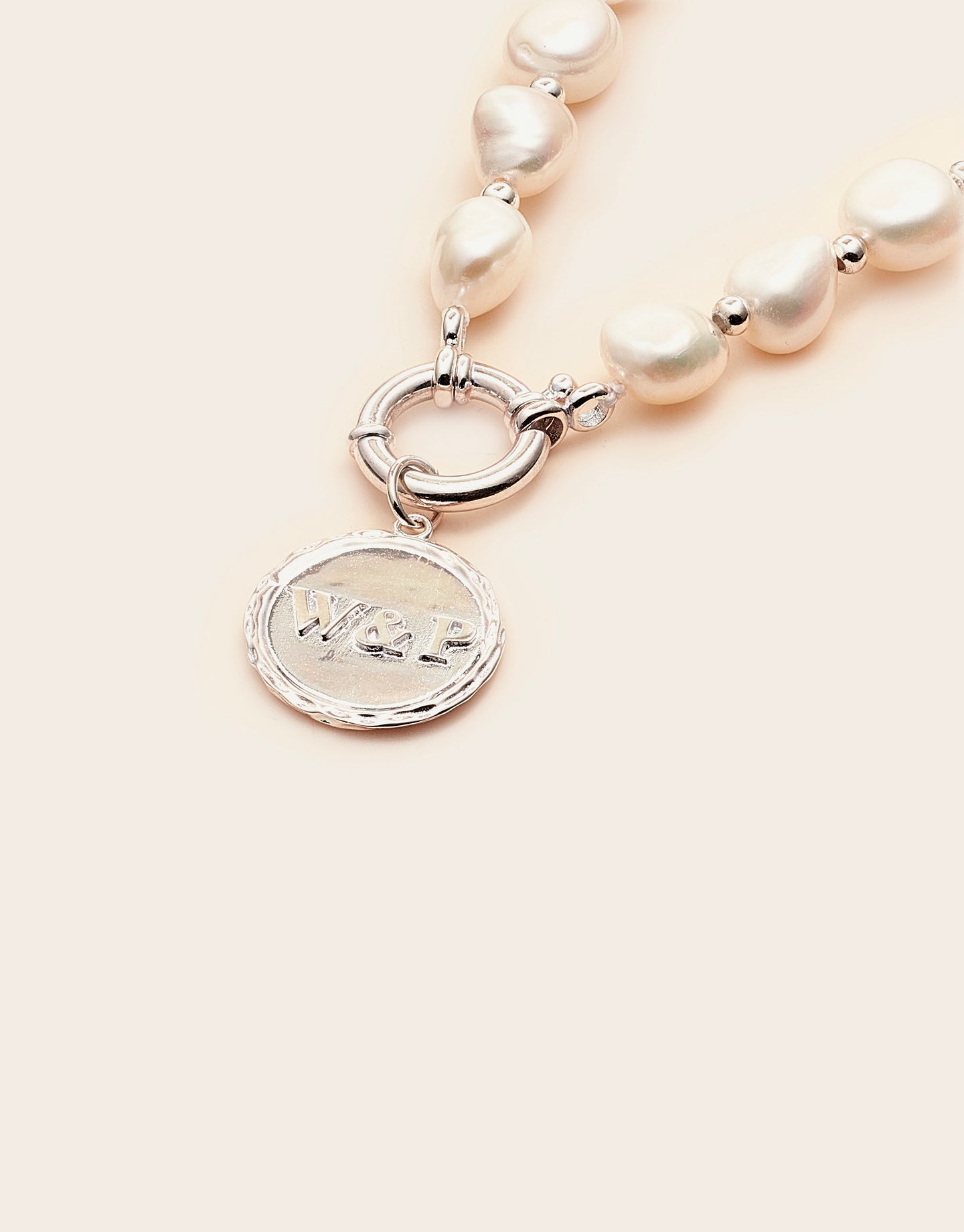 whistle-and-pop-necklace-pearl-1
